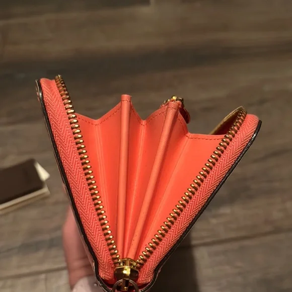 Louis Vuitton Peach and Gray Wallet - Picture 13 of 15